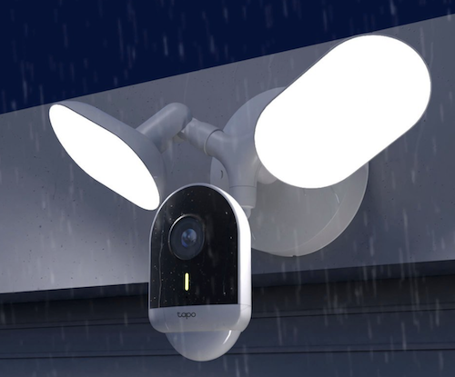 TP-Link Tapo wired floodlight and camera in rain